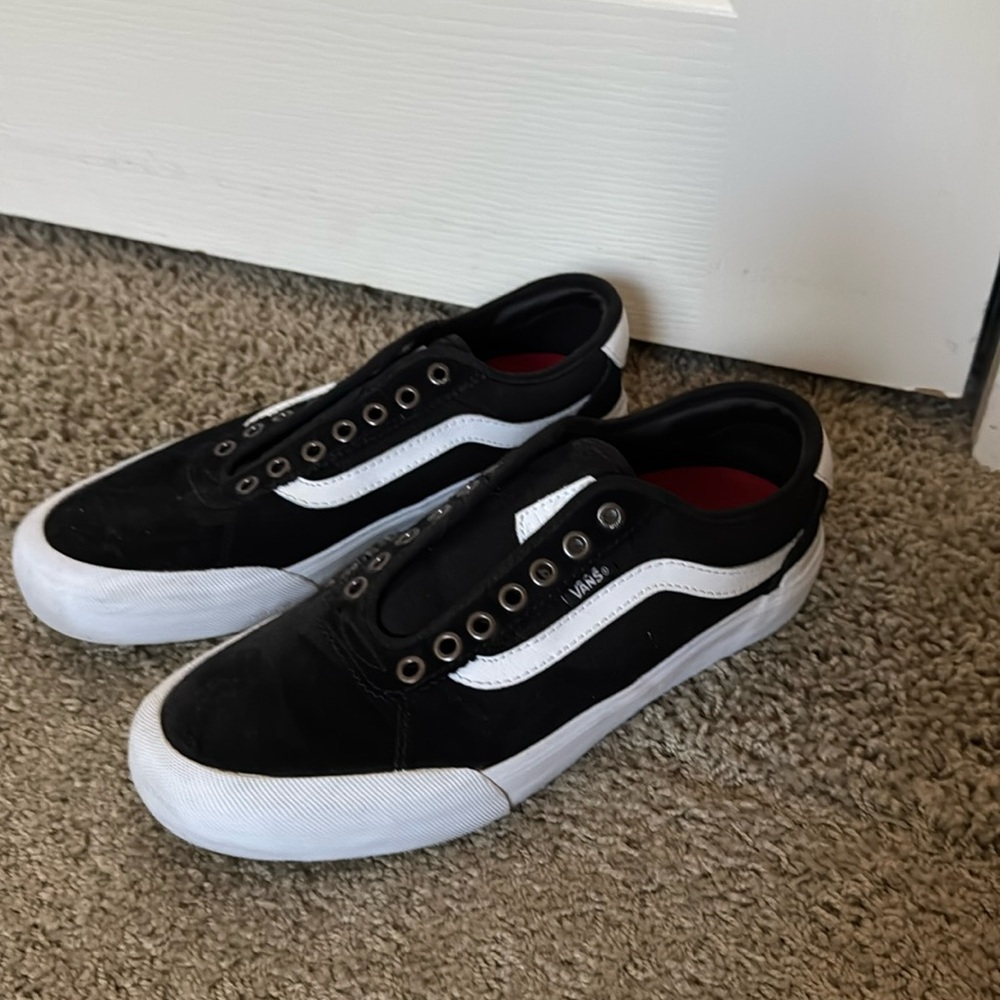 BLACK VANS SKATEBOARD PRO